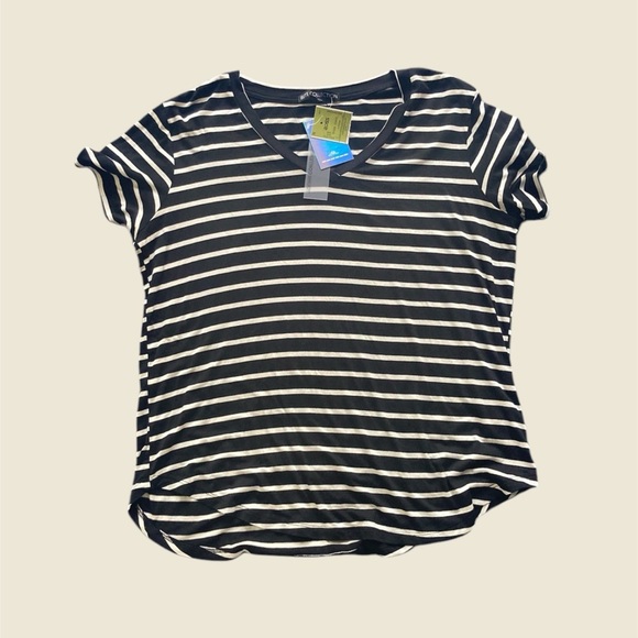 Classic Black and White Striped Women's Tee - Picture 1 of 3